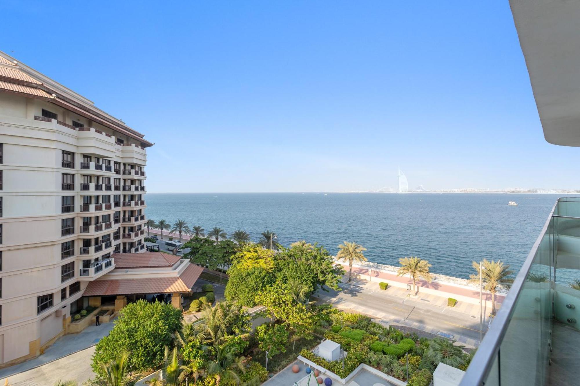 Lux Mina 1 Bhk In Palm Jumeirah With Sea View And Private Beach Lejlighed