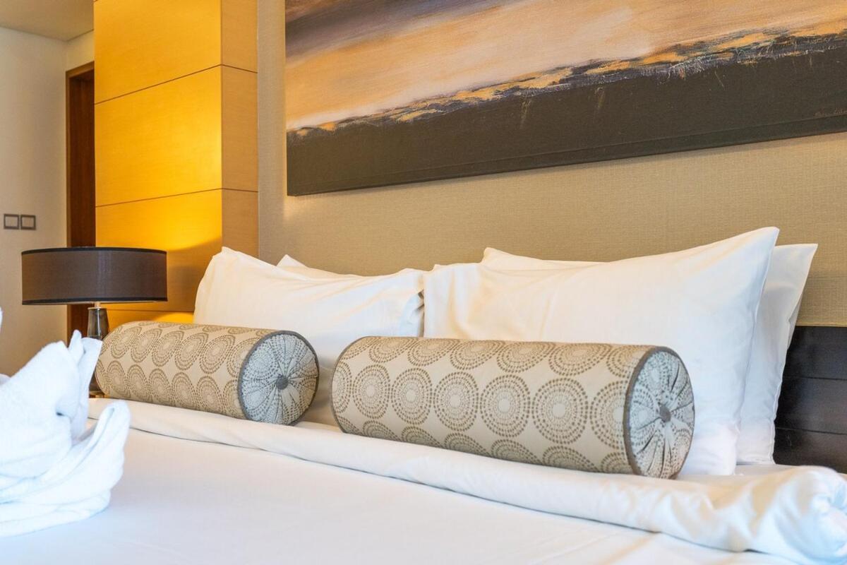 Elegant Studio Perfect For 2 At The Address Mall