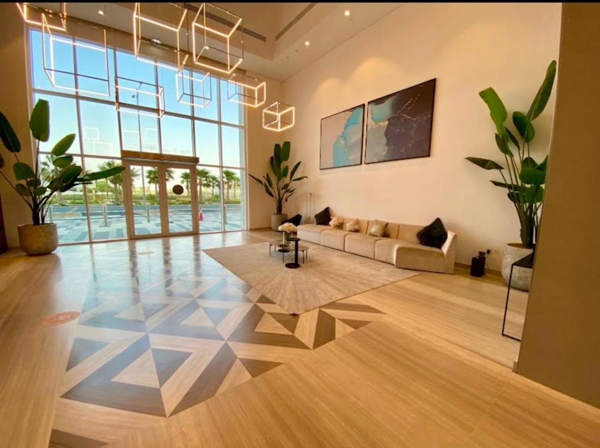 Cozy Golf & View 1br Apartment,damac Hills 1 Appartement