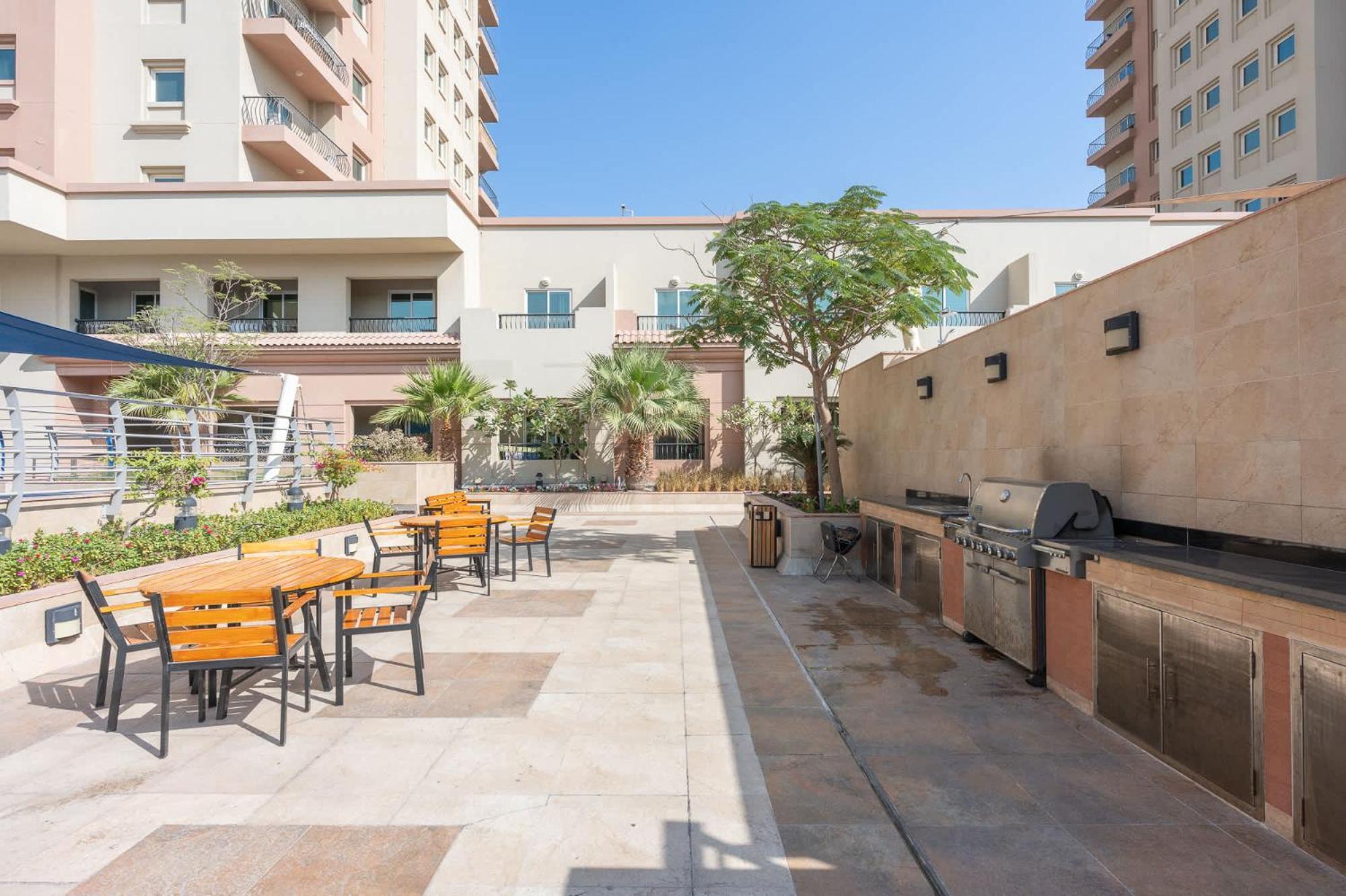Appartement Spacious At Imperial In Jvt That Sleeps 4 Dubaï