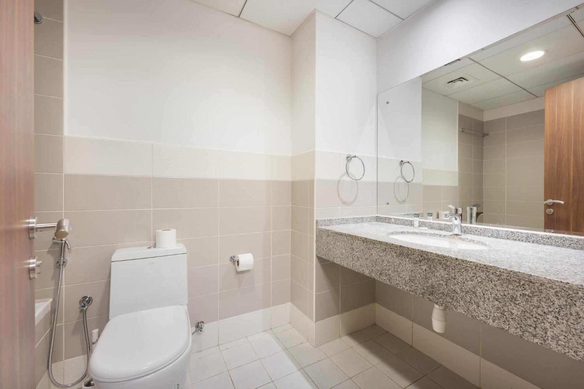 Spacious At Imperial In Jvt That Sleeps 4