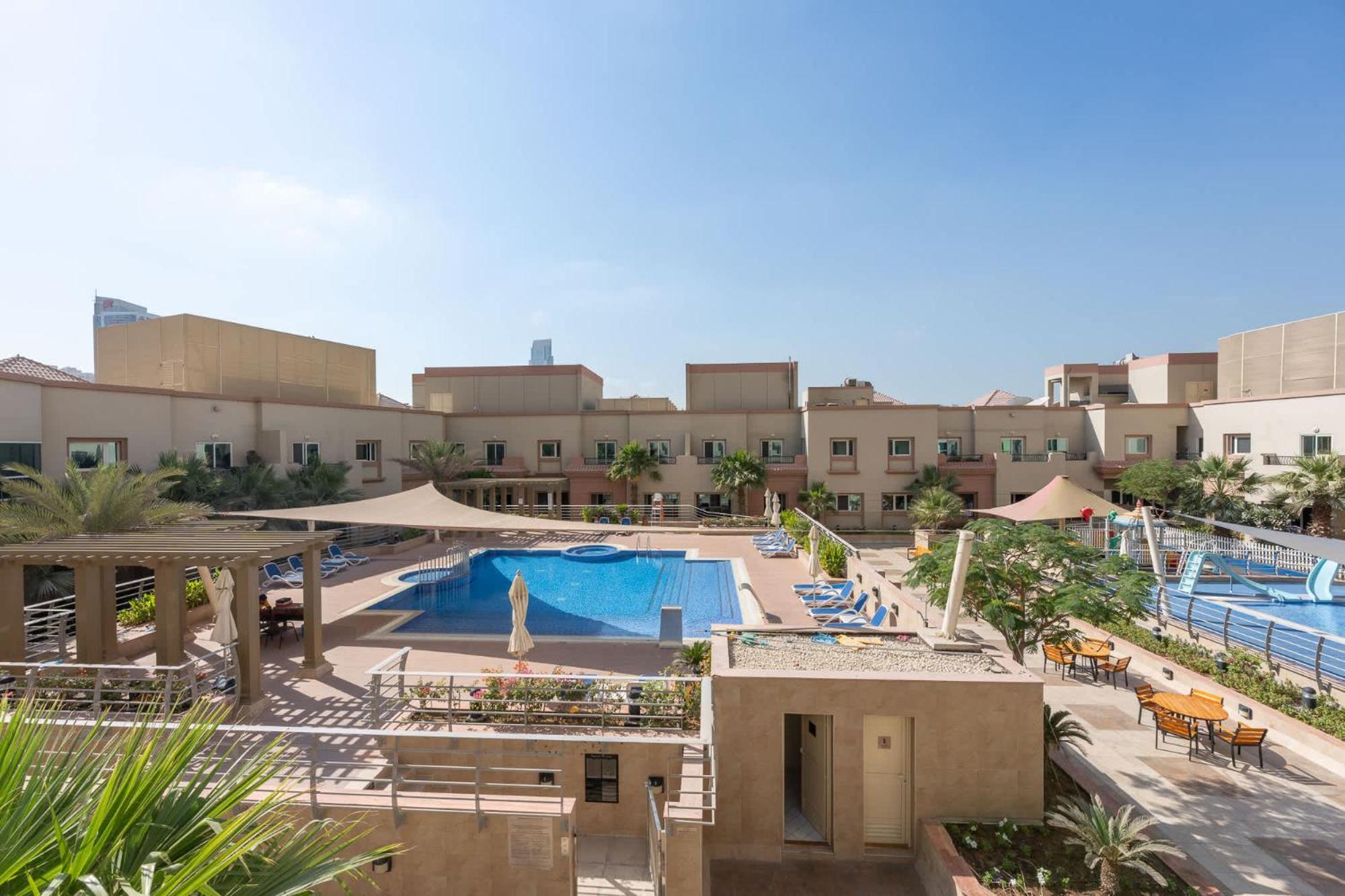 Spacious At Imperial In Jvt That Sleeps 4 Appartement