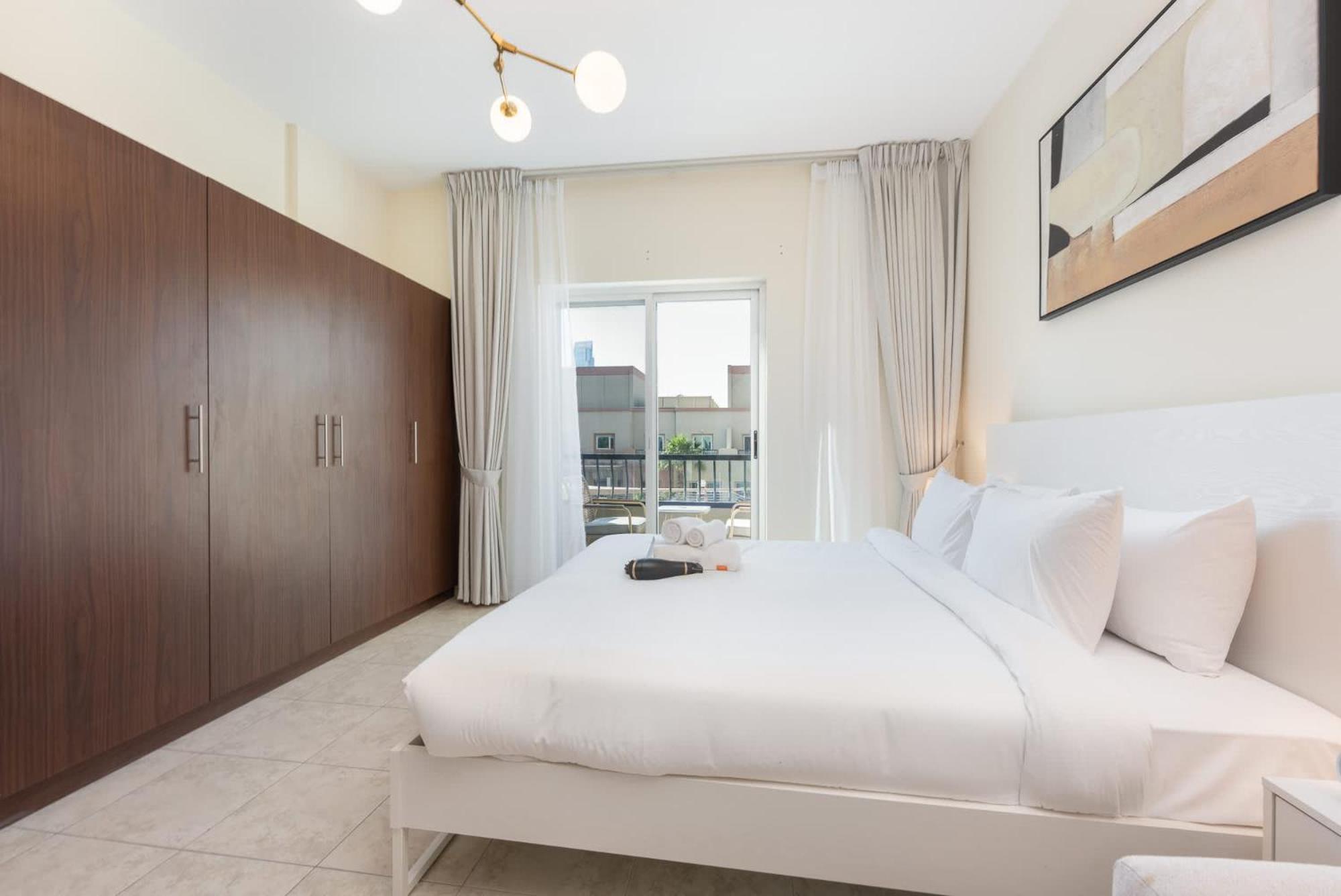 Appartement Spacious At Imperial In Jvt That Sleeps 4 *