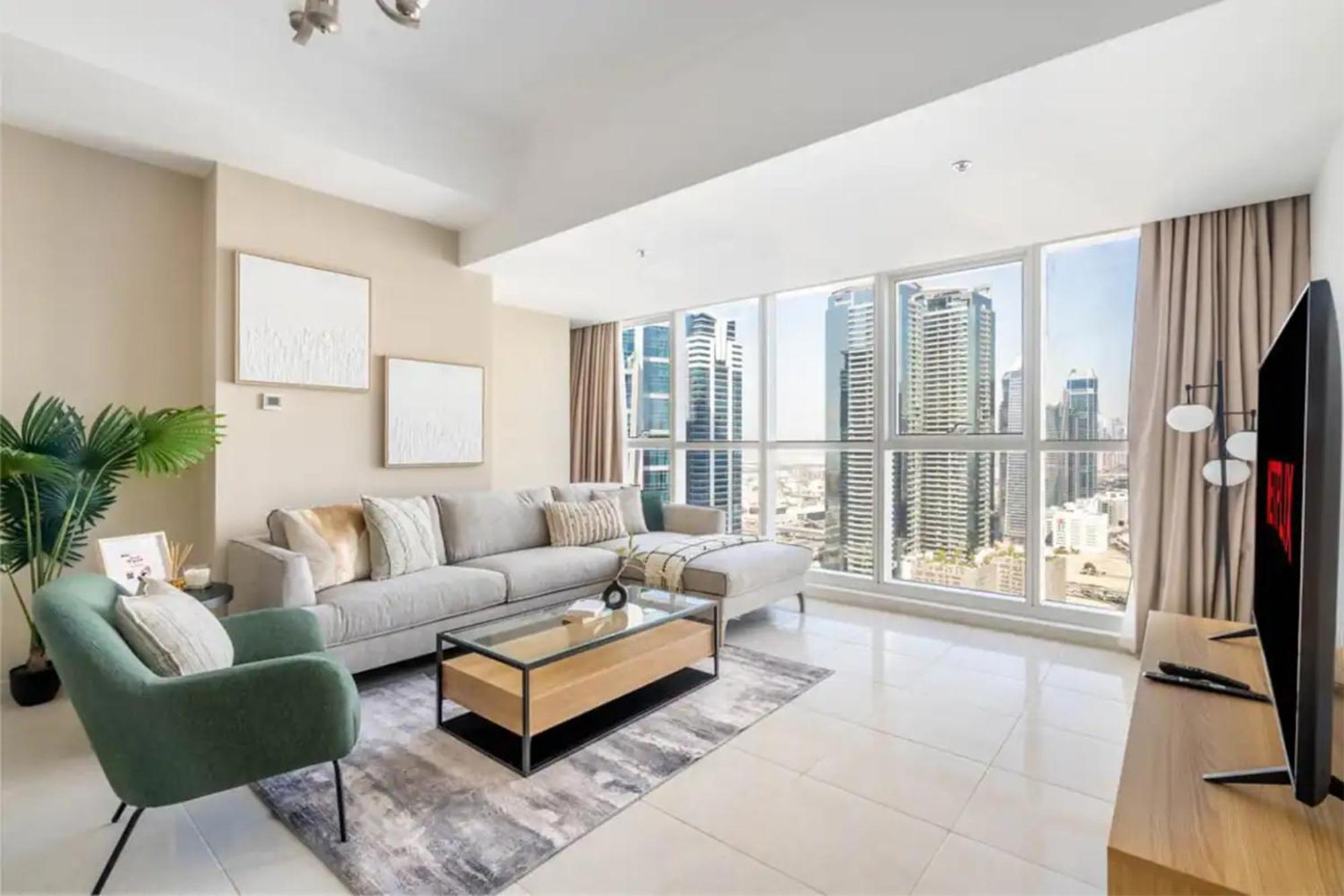 Elegant 1br With Partial Sea View In Court Tower Dubaï