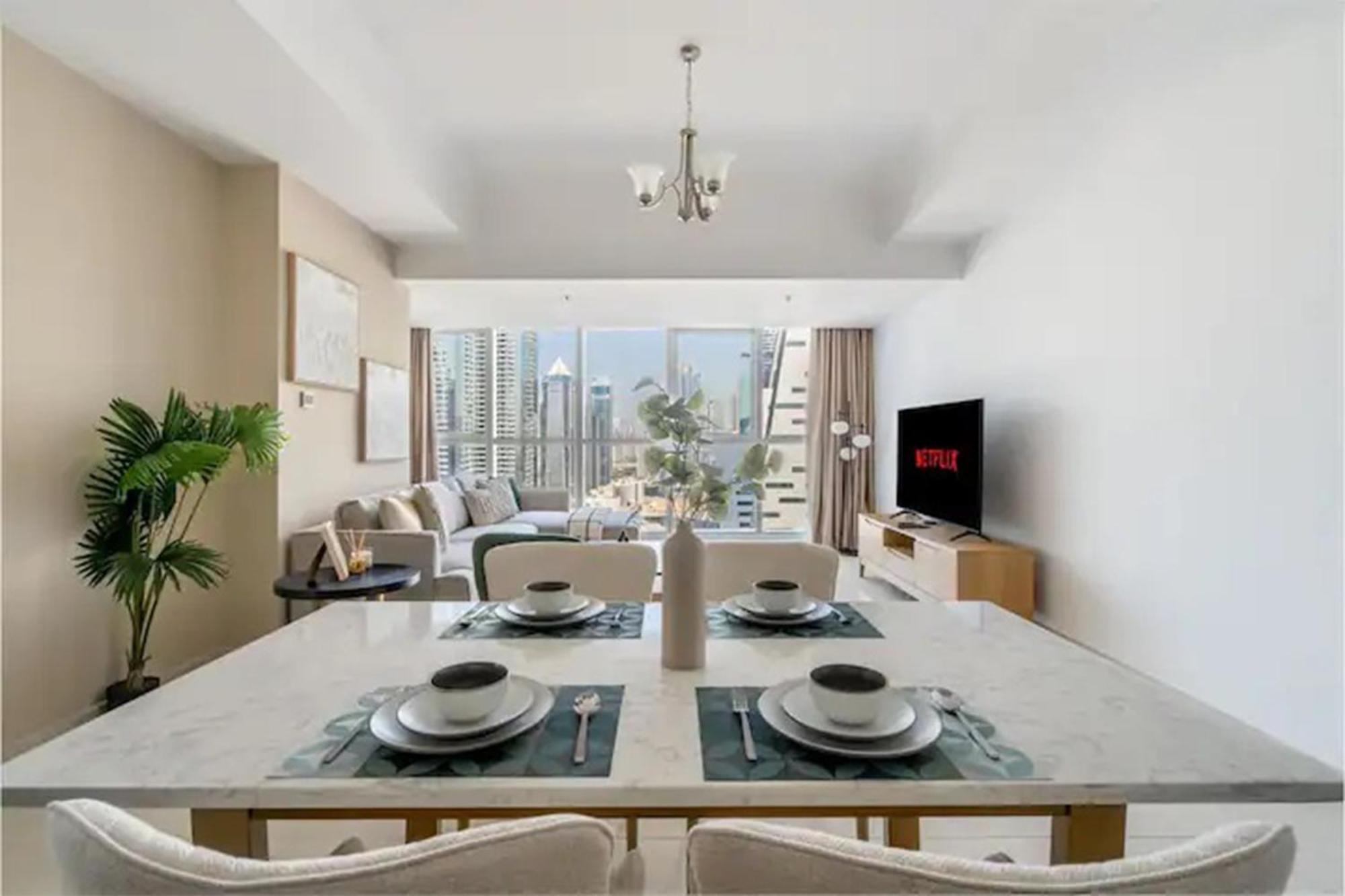 Elegant 1br With Partial Sea View In Court Tower