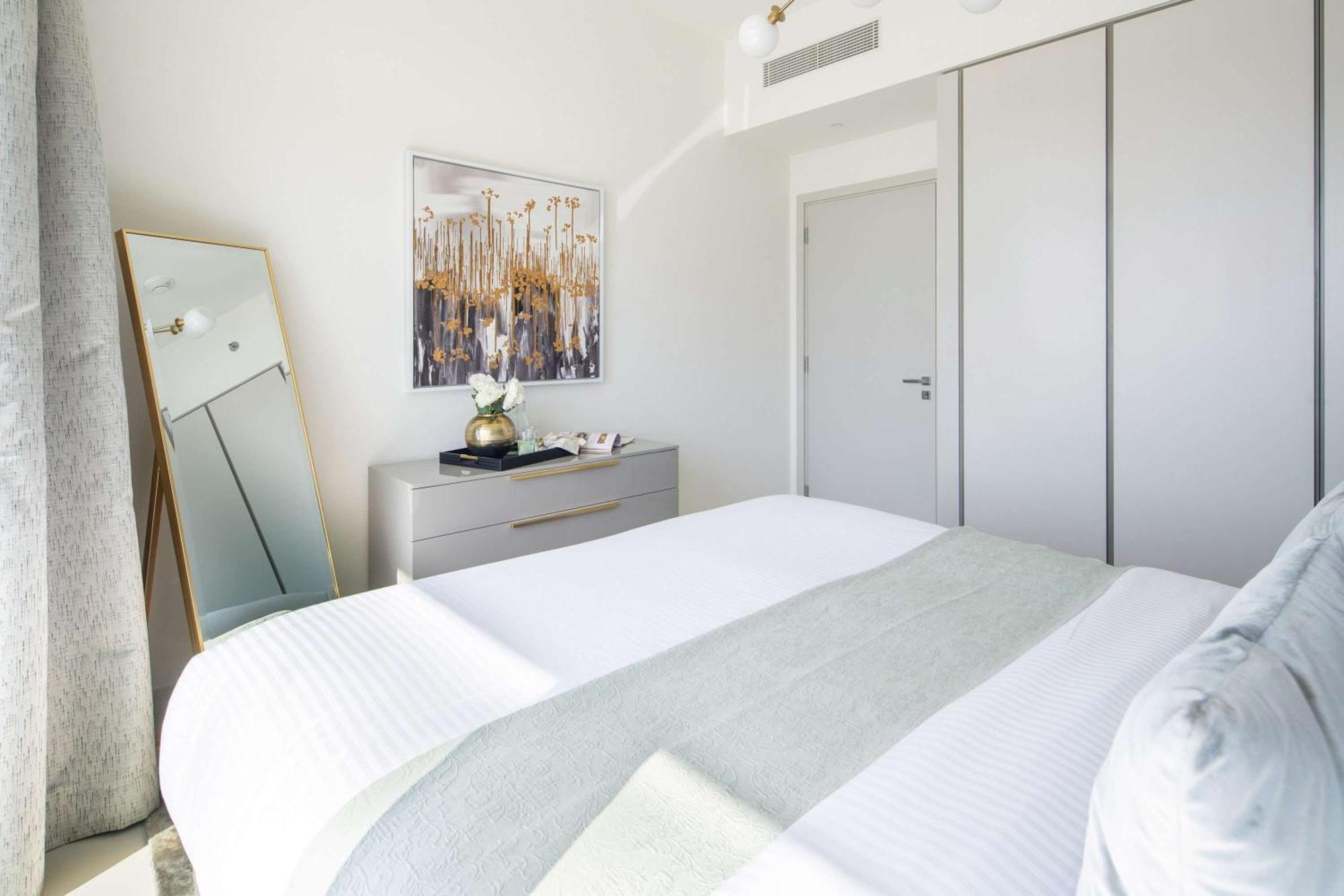 Apartment Frank Porter - Sunrise Tower *