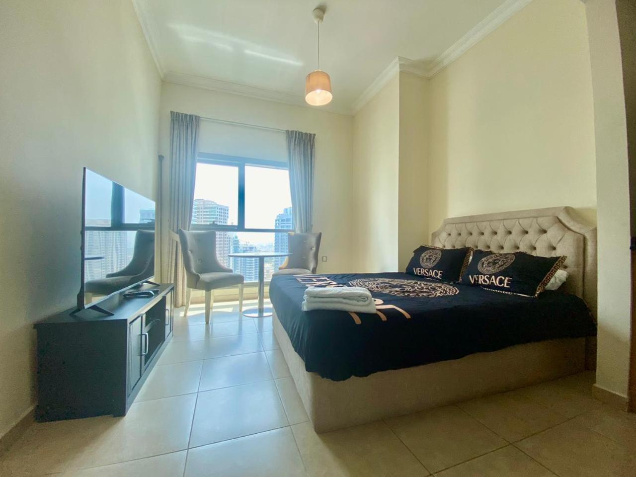 Lägenhet Cosy In Marina Dubai