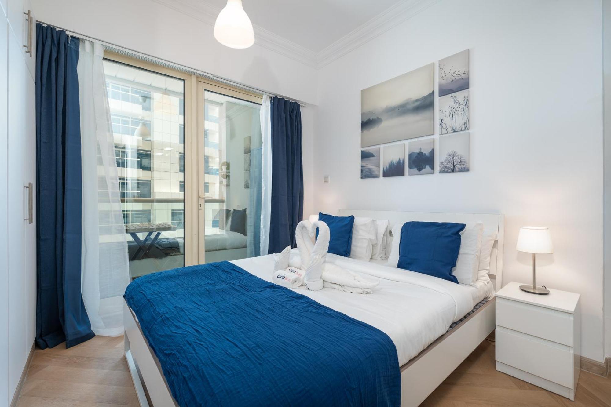 Apartment Heart Of Marina & Cozy & New Listing *