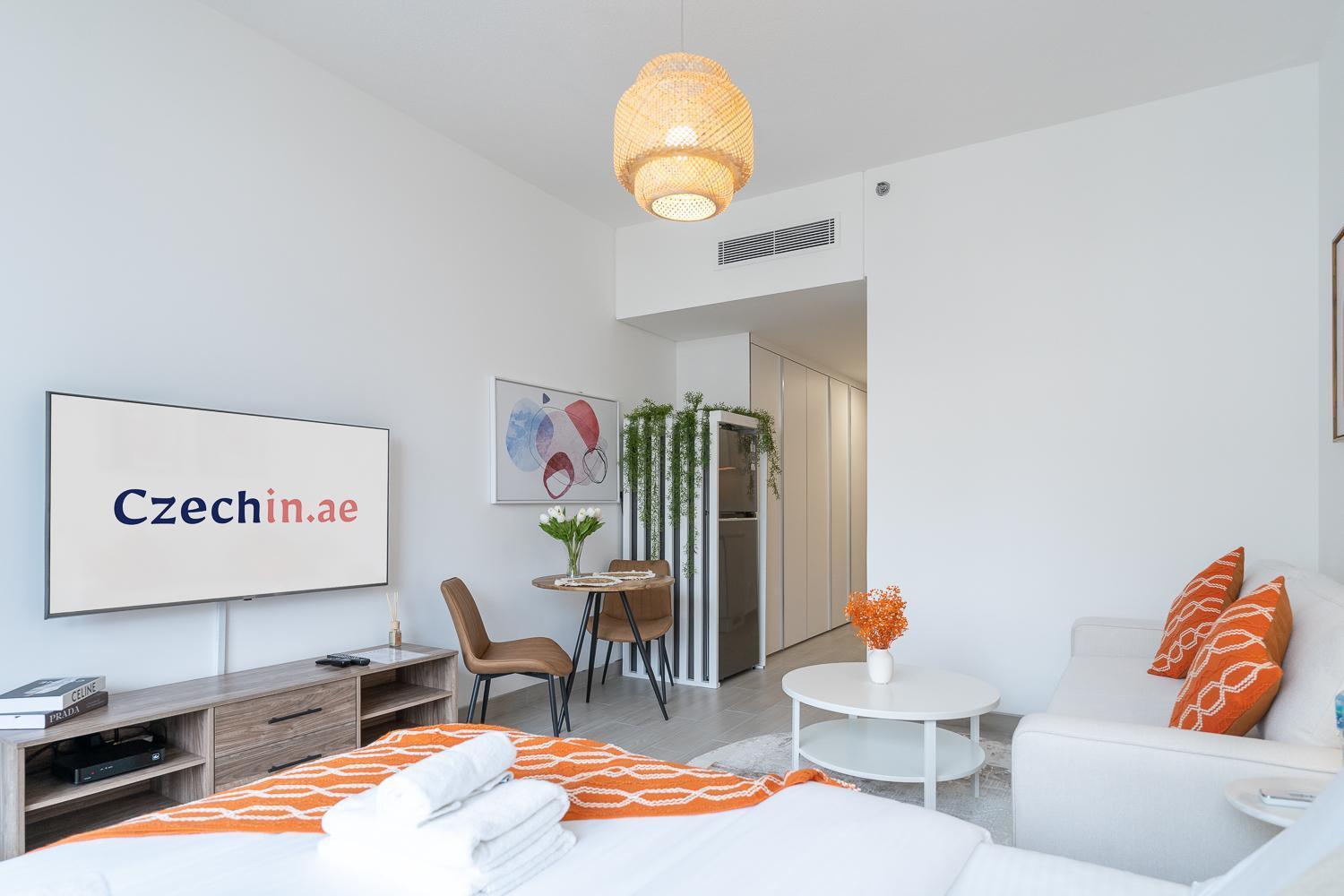 Bright & Modern In Jvc Apartment