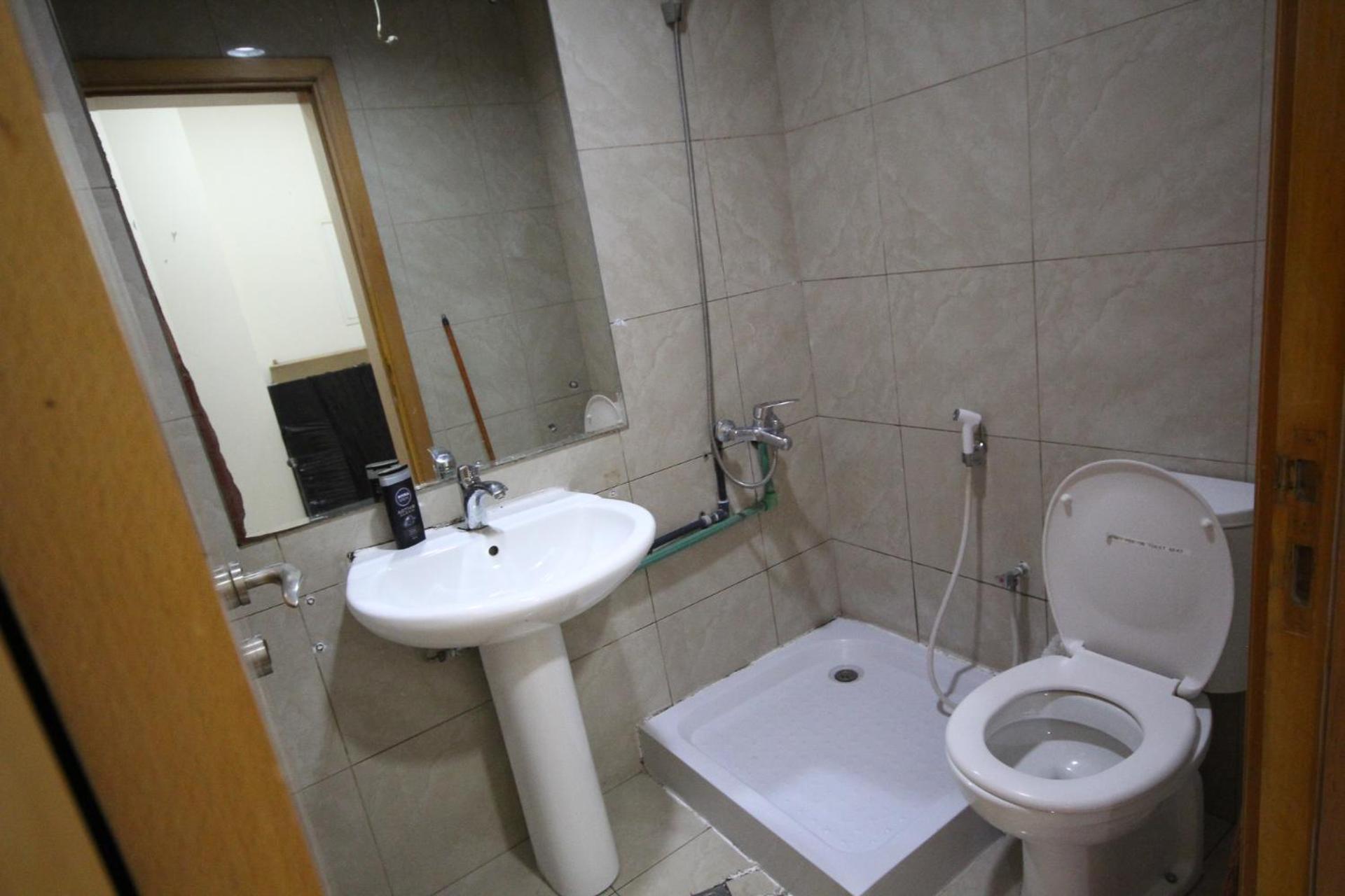 Amazing For Female Guests For Rent In Marina *