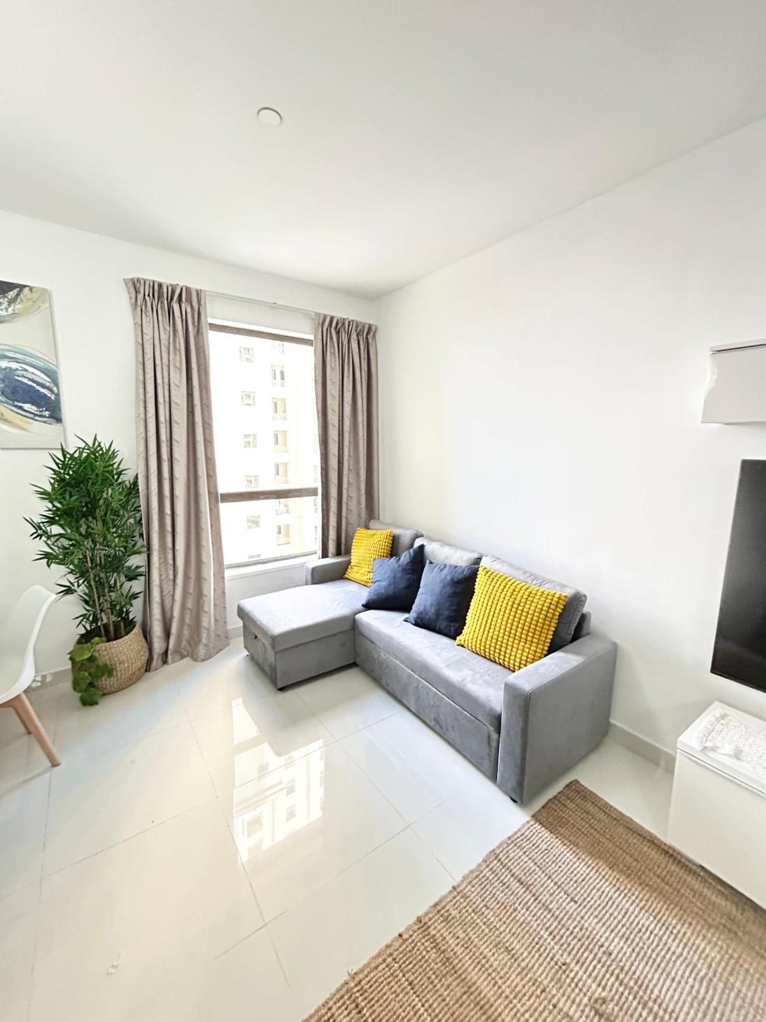 Seaside Spacious With Vibrant Vibes In Jbr By Sweet Homes Appartamento Dubai