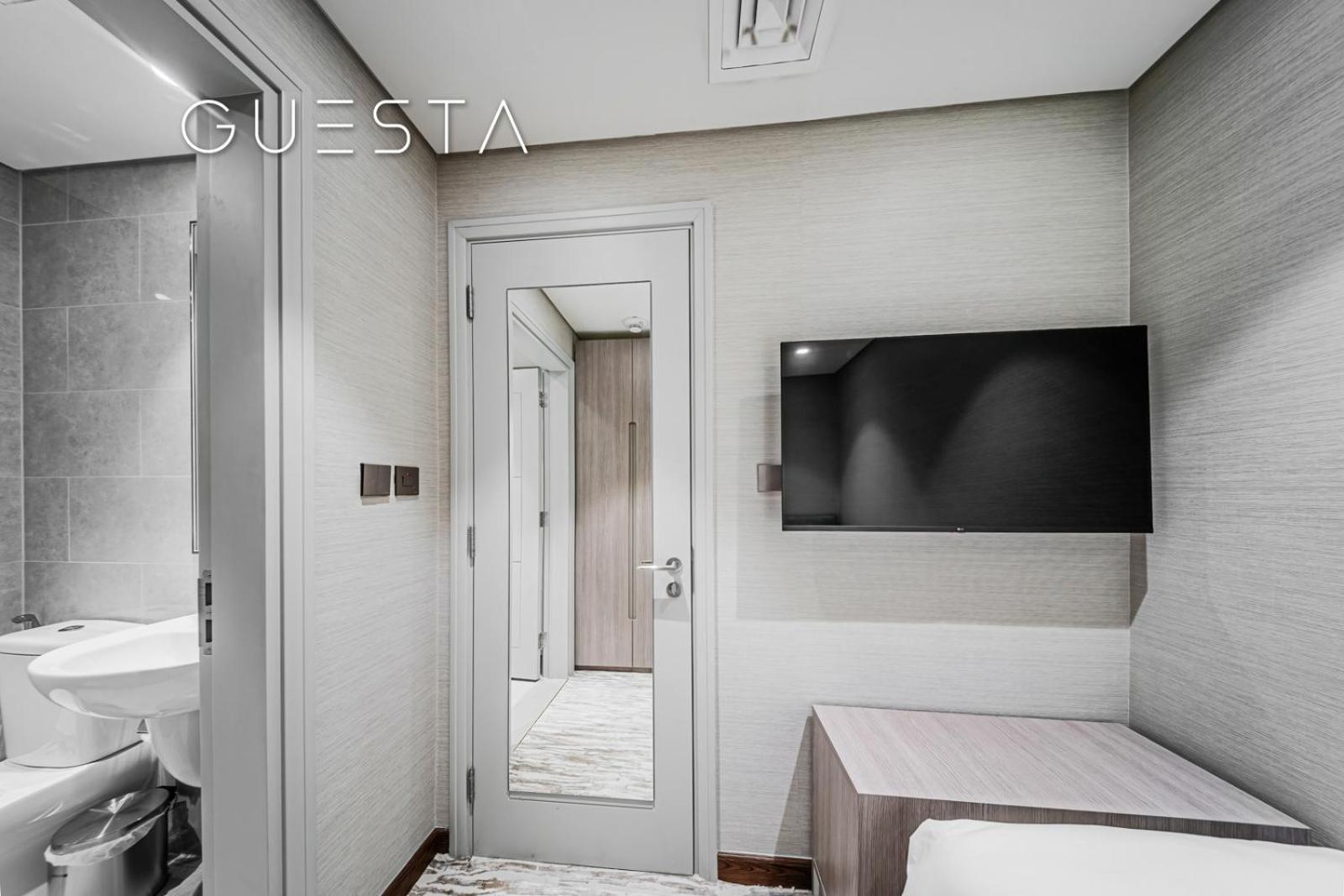 Tower 1 By Emaar - Fountain View, Downtown *
