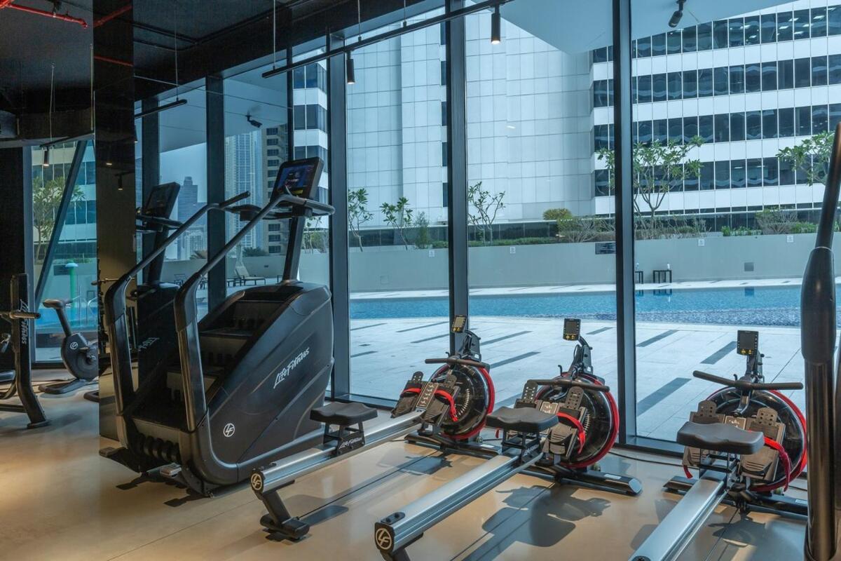 Burj & Beyond - Luxury With Burj Khalifa View Apartment *