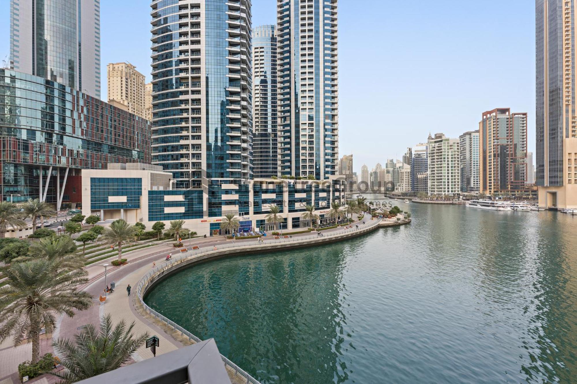 Appartement Spacious 1br At Marina Quays North Dubaï