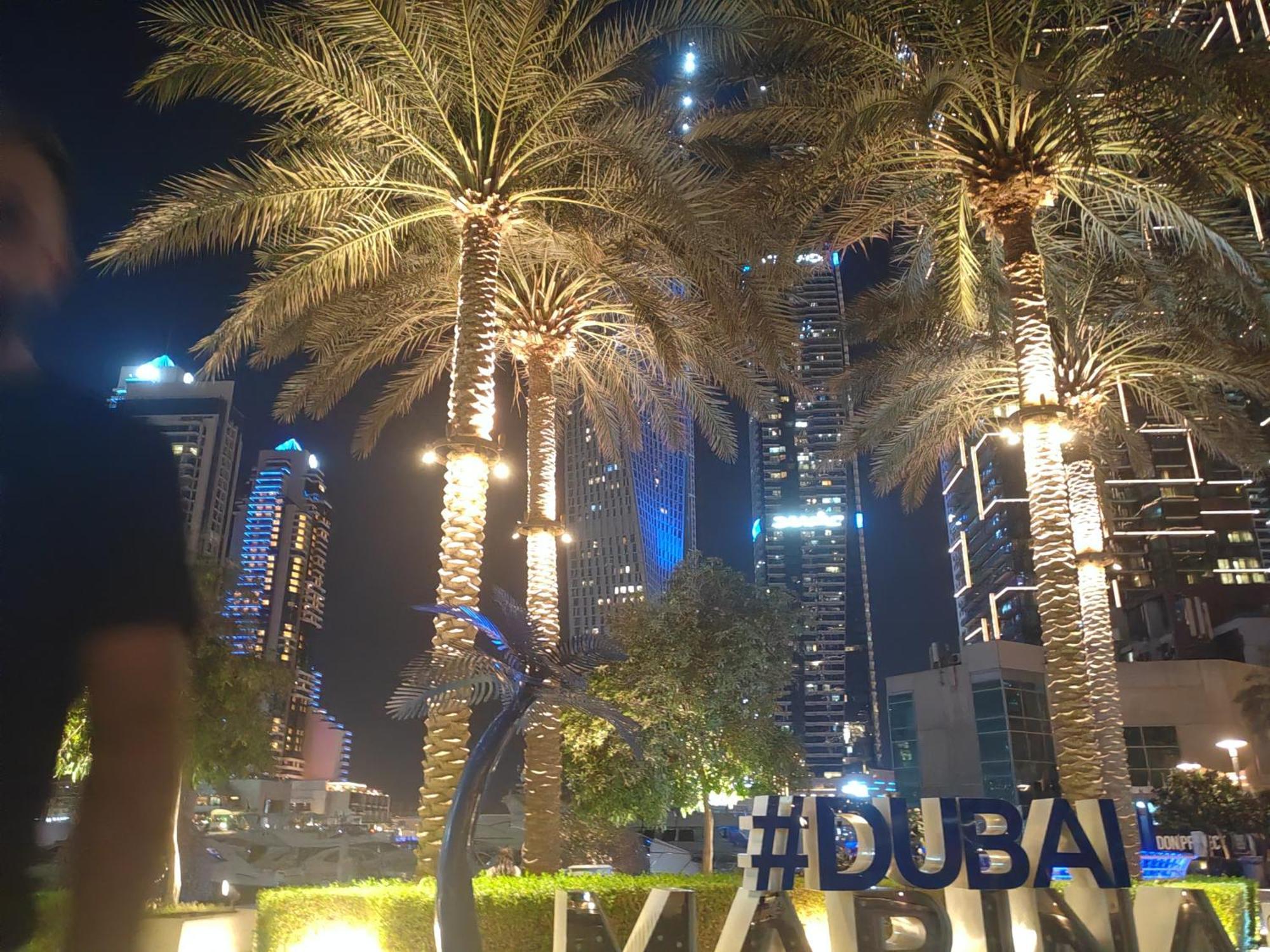 Private Master Marina Next To Marriott Dubaï
