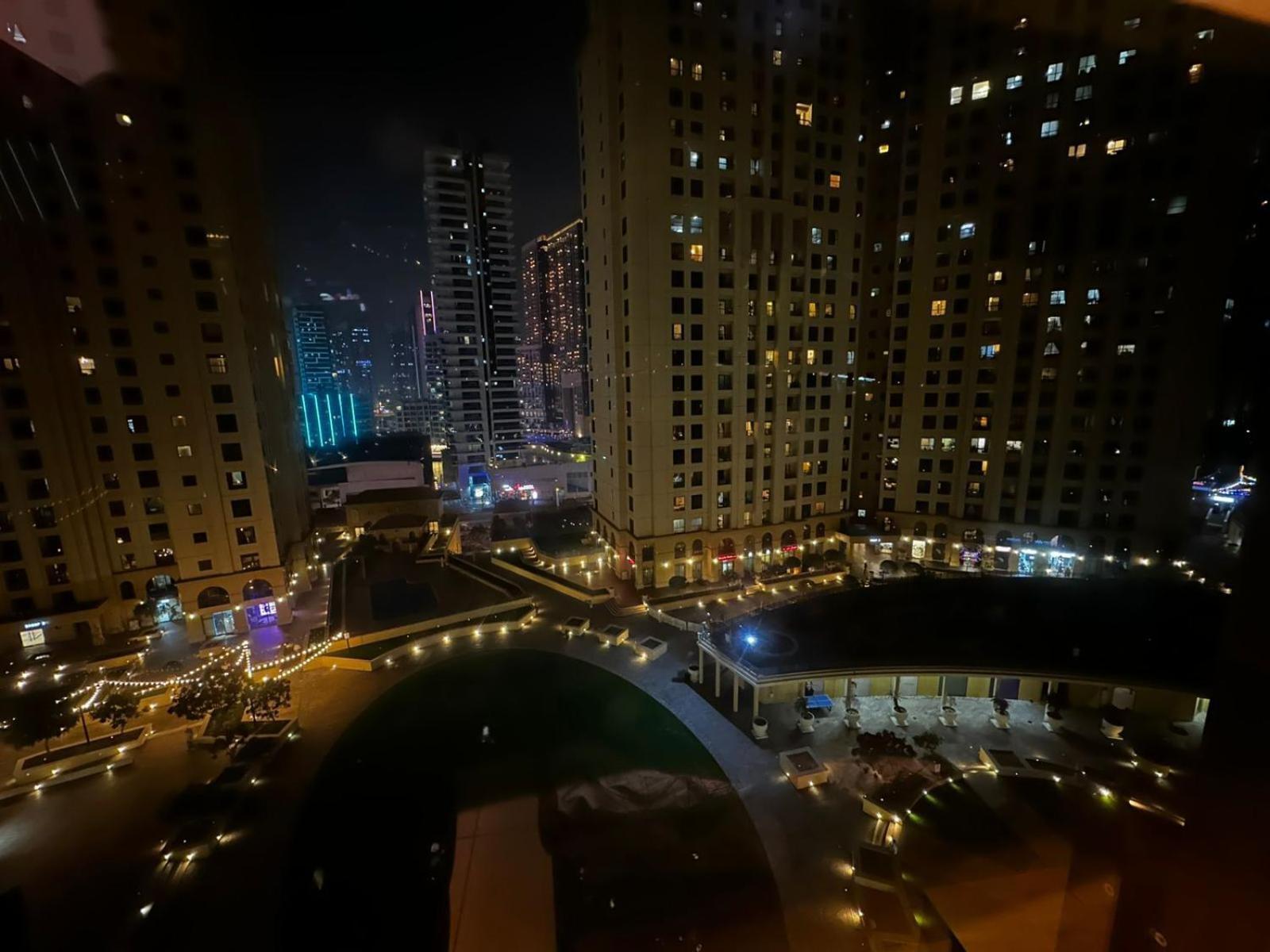 Pensión Spacious Bedroom Jbr Walk Near Tram & *