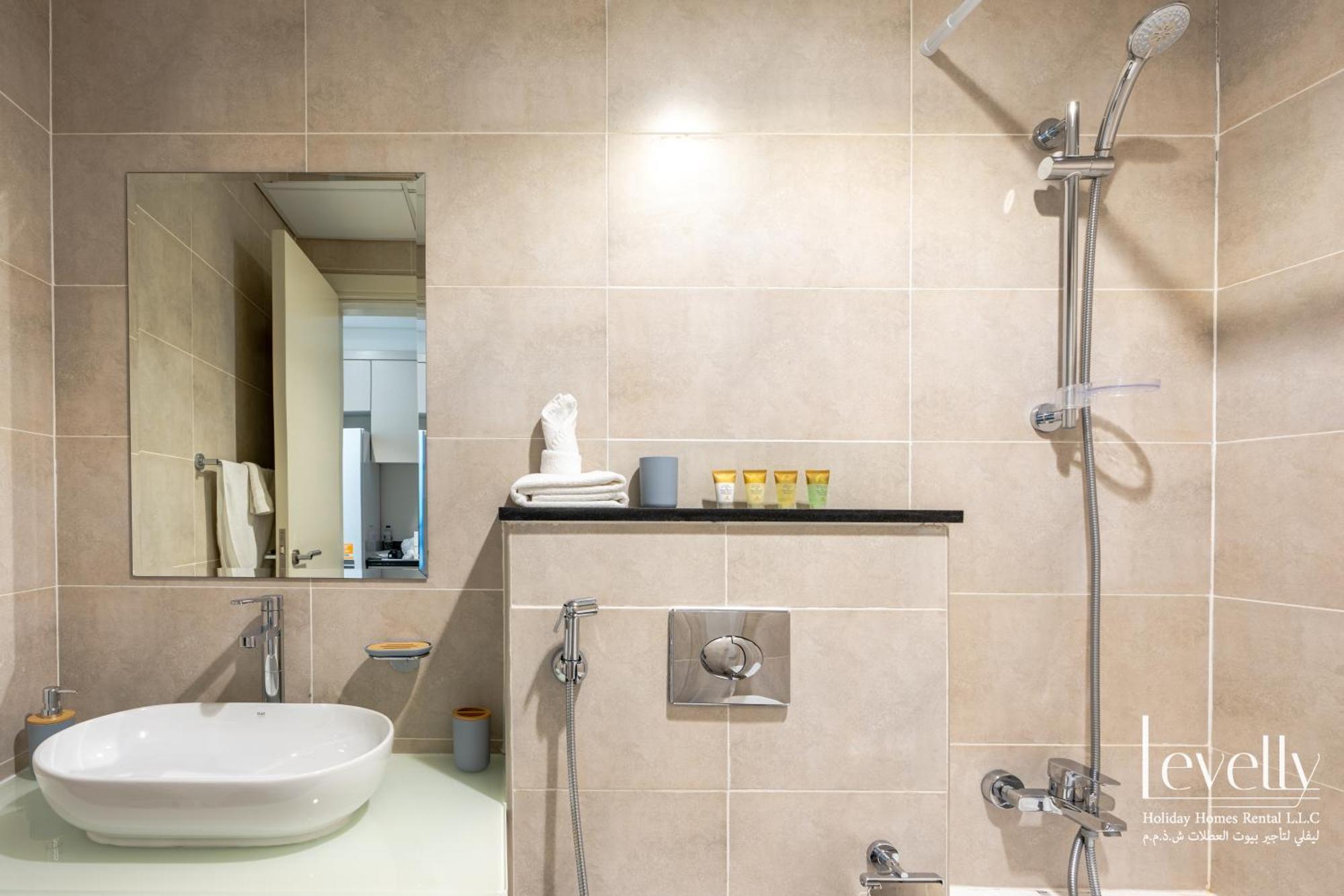Luxury In Damac Hills With Premium Amenities Dubaï
