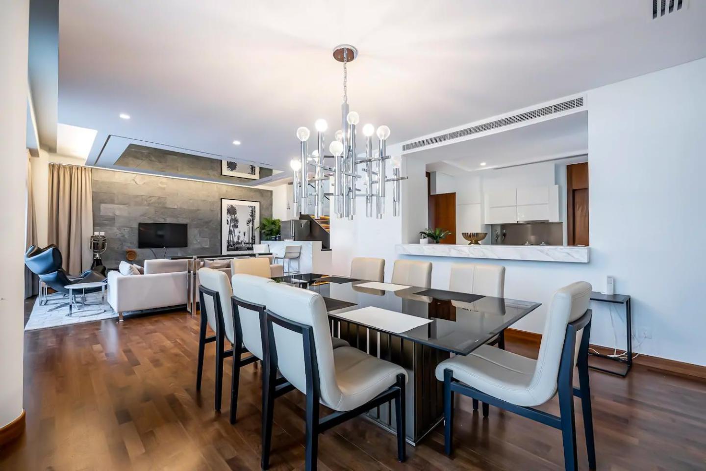 Villa Damac Paramount Picadilly 5br Wmaids *