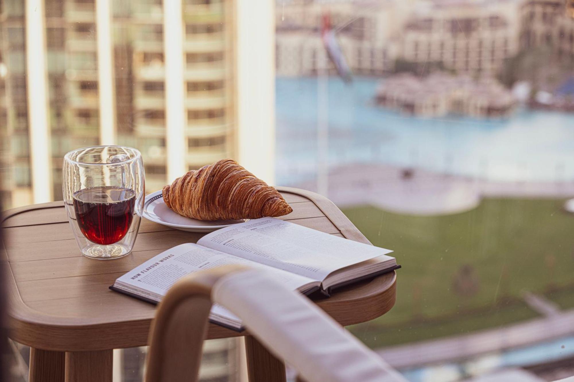 Luxury 4br Burj Khalifa View Mall *