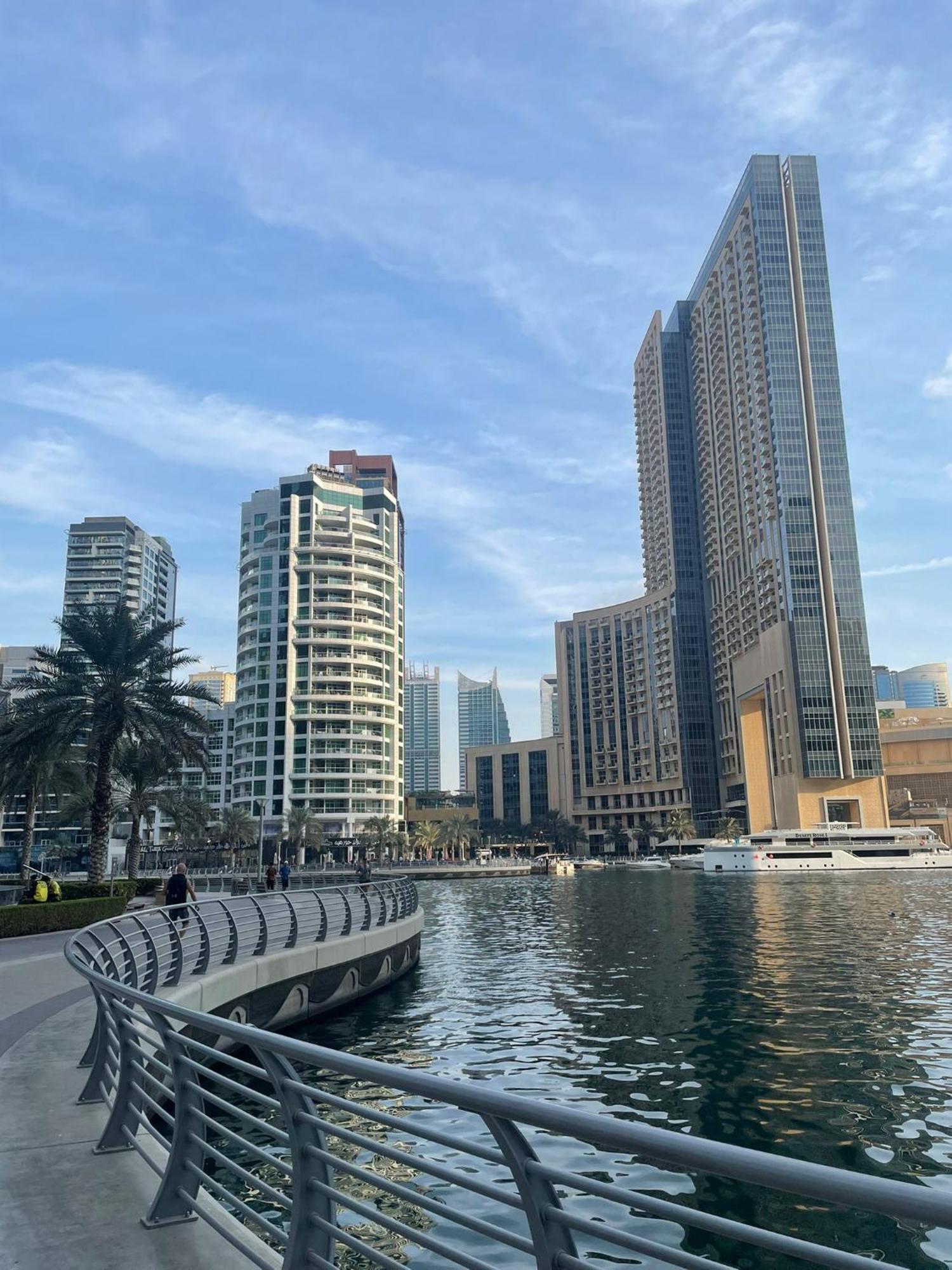 Four Stars Marina Jbr Dubái