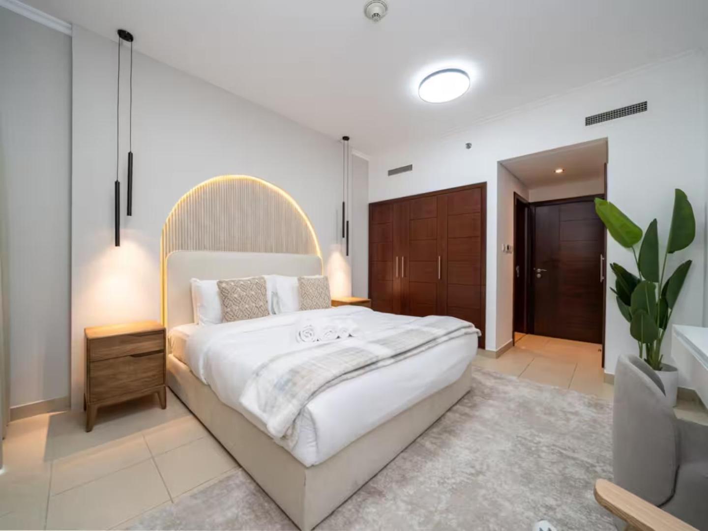 Trendy 1 Bed Getaway In The Heart Of Downtown