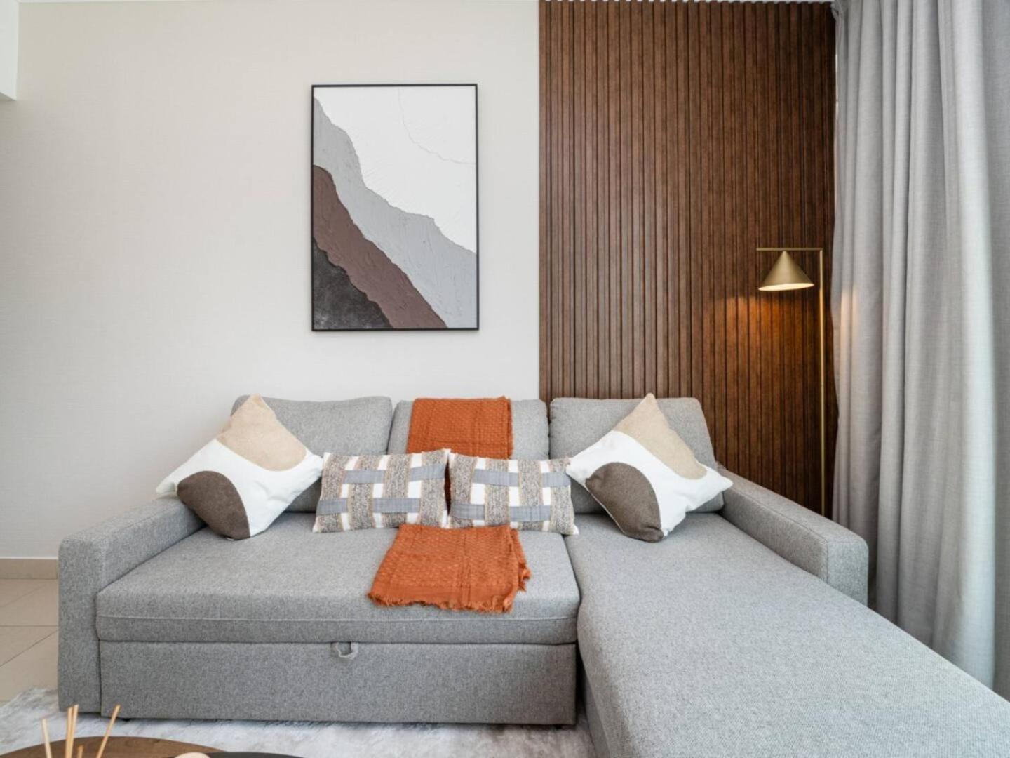 Trendy 1 Bed Getaway In The Heart Of Downtown *
