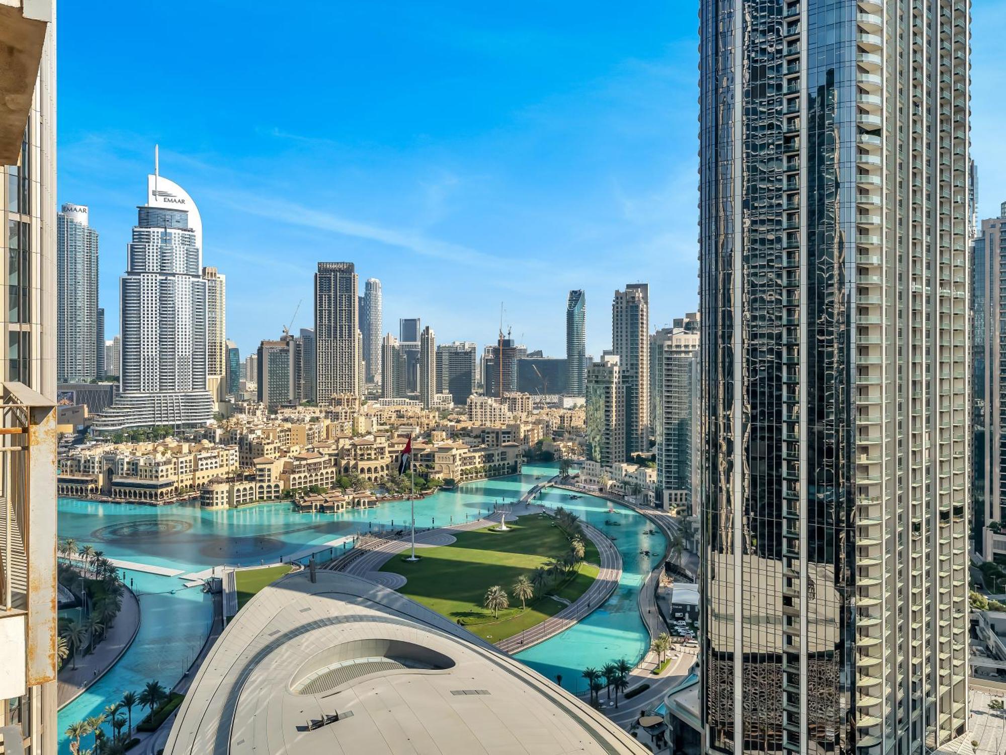 Chic 1br Fountain-view Flat Downtown Burj Khalifa Appartement Dubaï