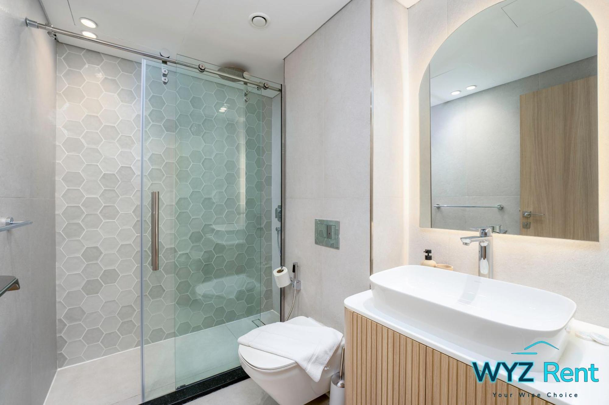 Stunning 2 Bedroom In The Heart Of Downtown, 360 Views *