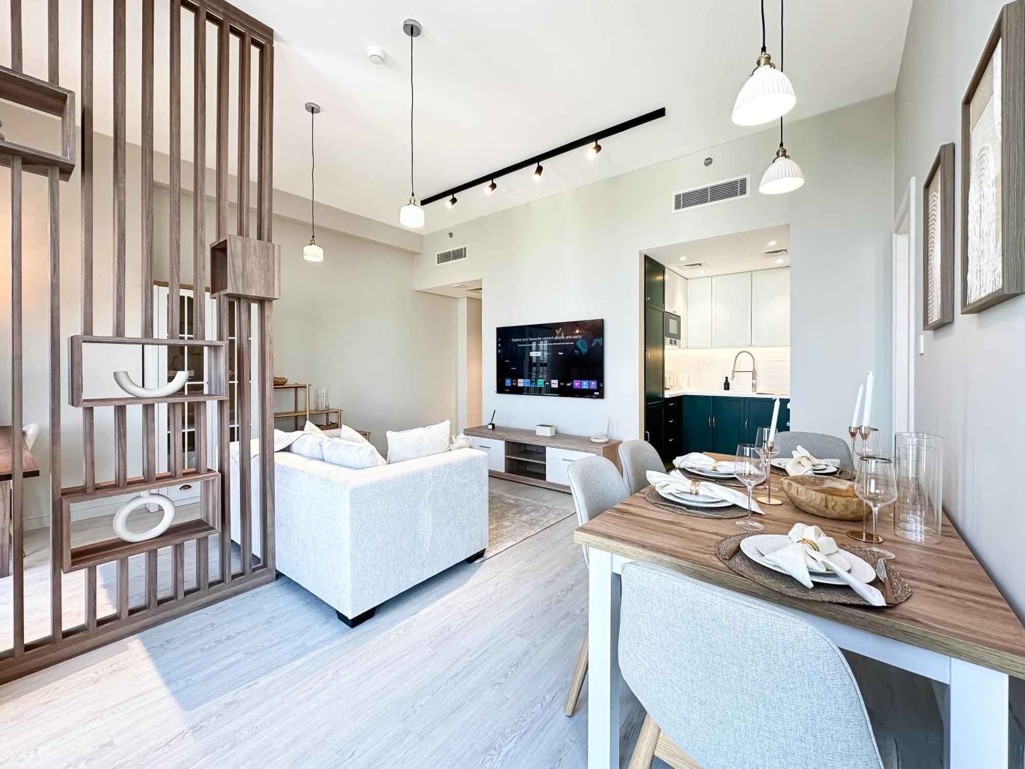 Trophy - Stylish Urban Retreat At Midtown Noor 1 Appartement *