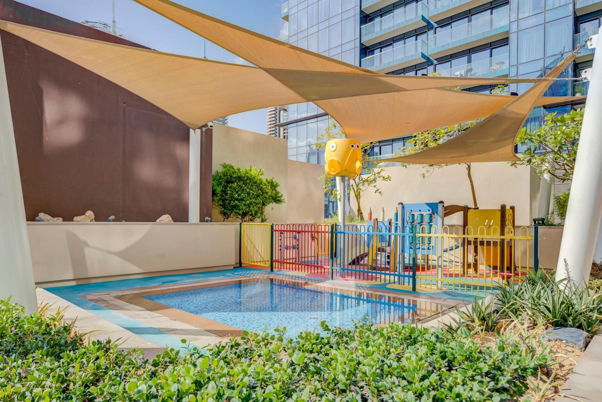 Serene 1br Escape With Pool & Gym Access *