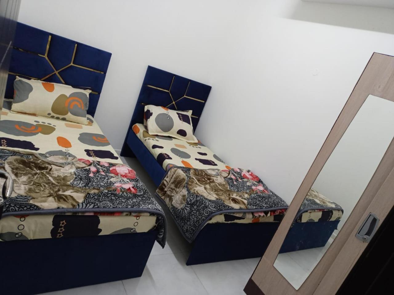 Elite Space Partition In Very Near Union And Banyas Metro - Creek - Gold Souq Hôtel capsule