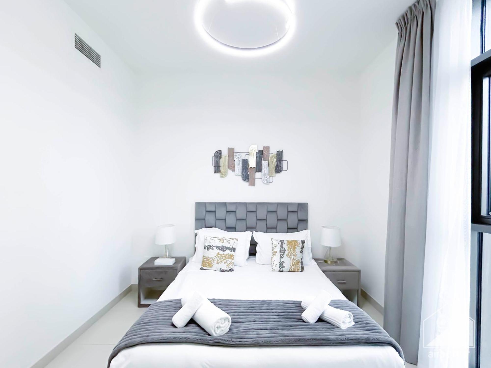 Stunning Burj Crown 2bedroom With Balcony & View Dubai