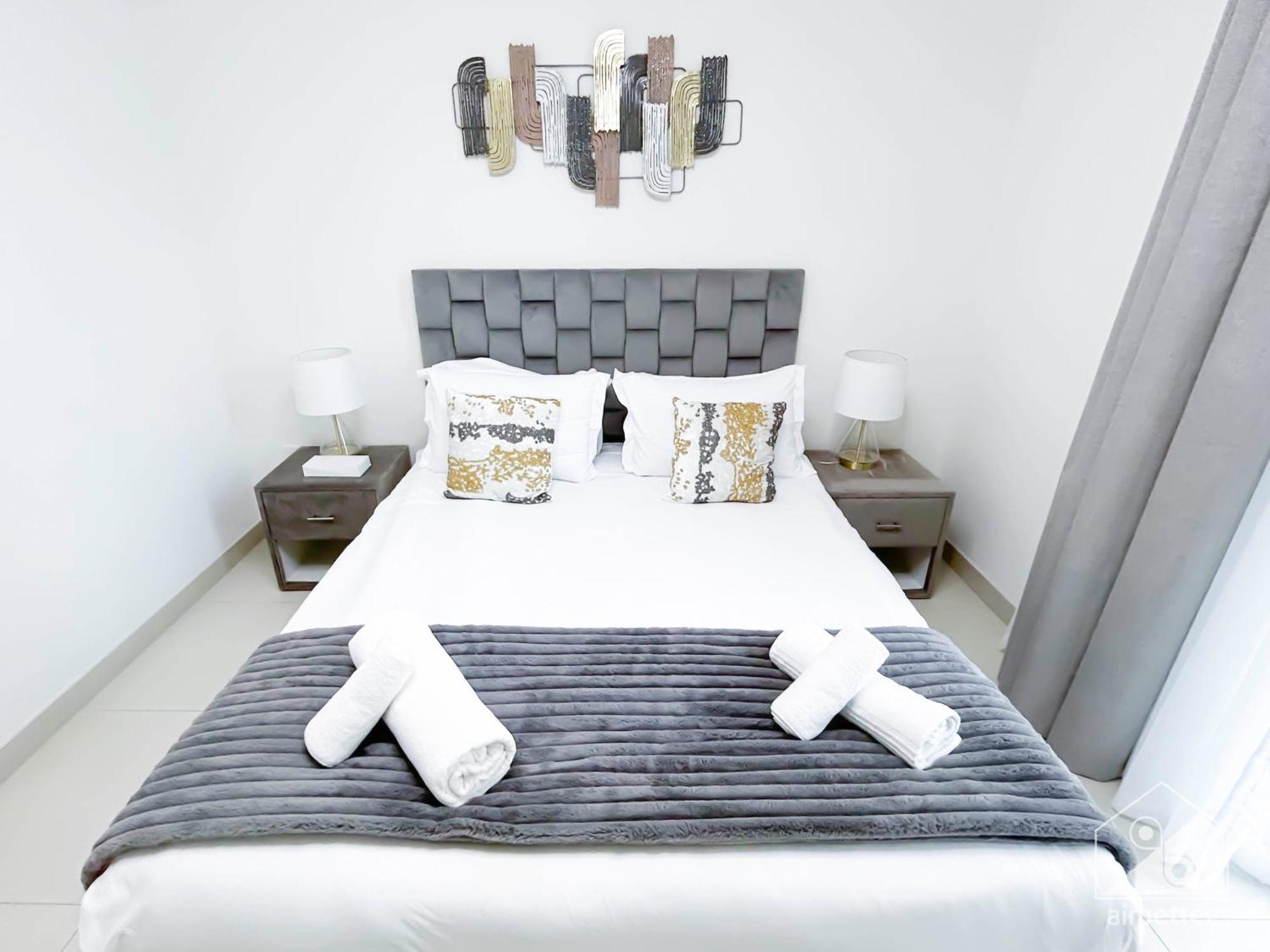 Stunning Burj Crown 2bedroom With Balcony & View * Dubai