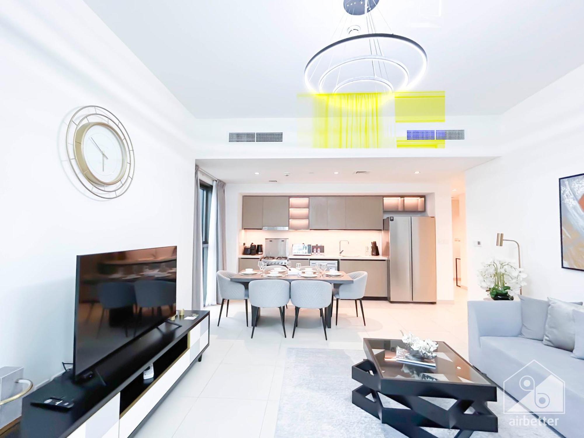 Apartment Stunning Burj Crown 2bedroom With Balcony & View *