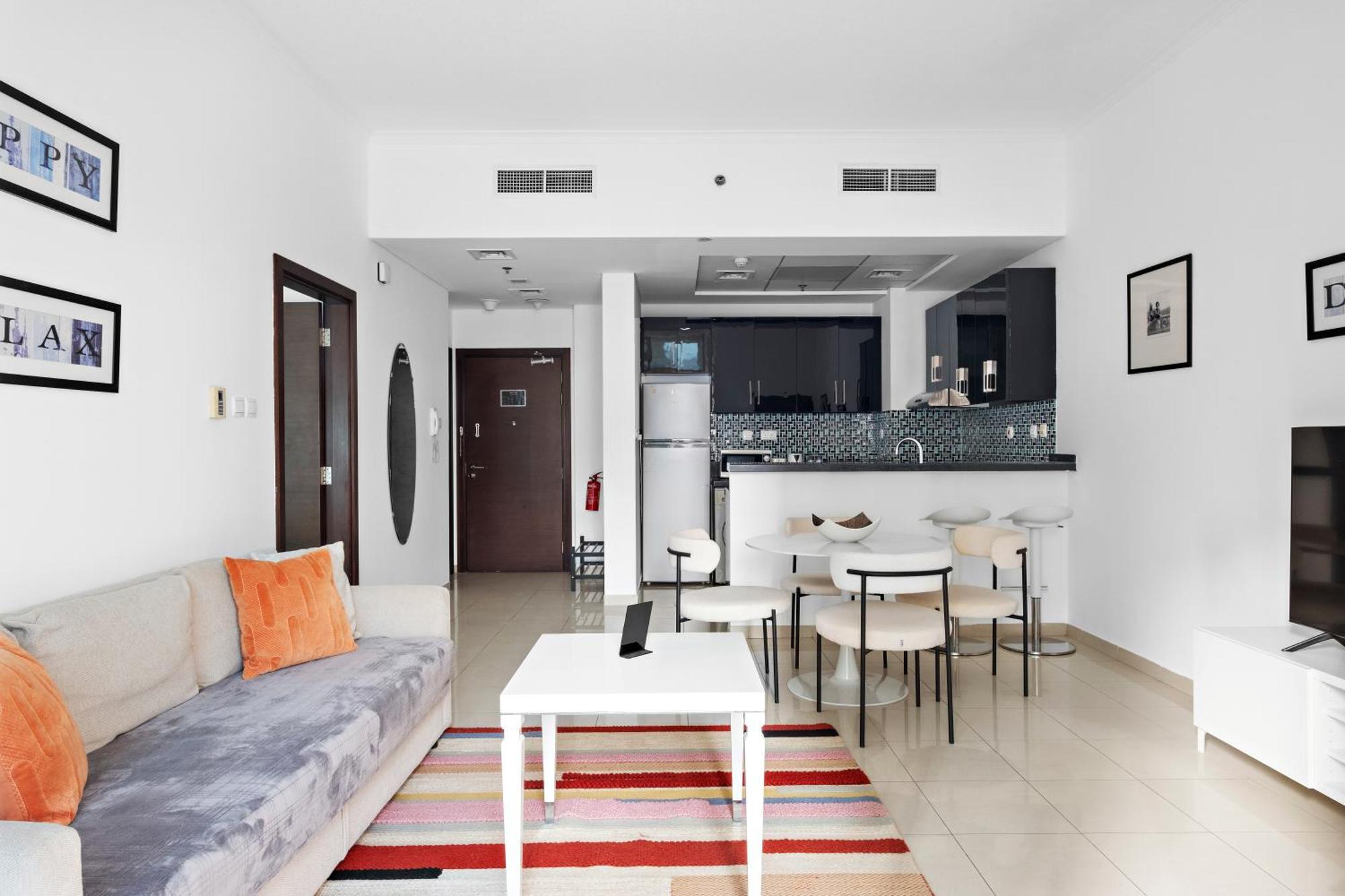 Spacious 1br Botanica Towers, Marina Apartamento Dubái