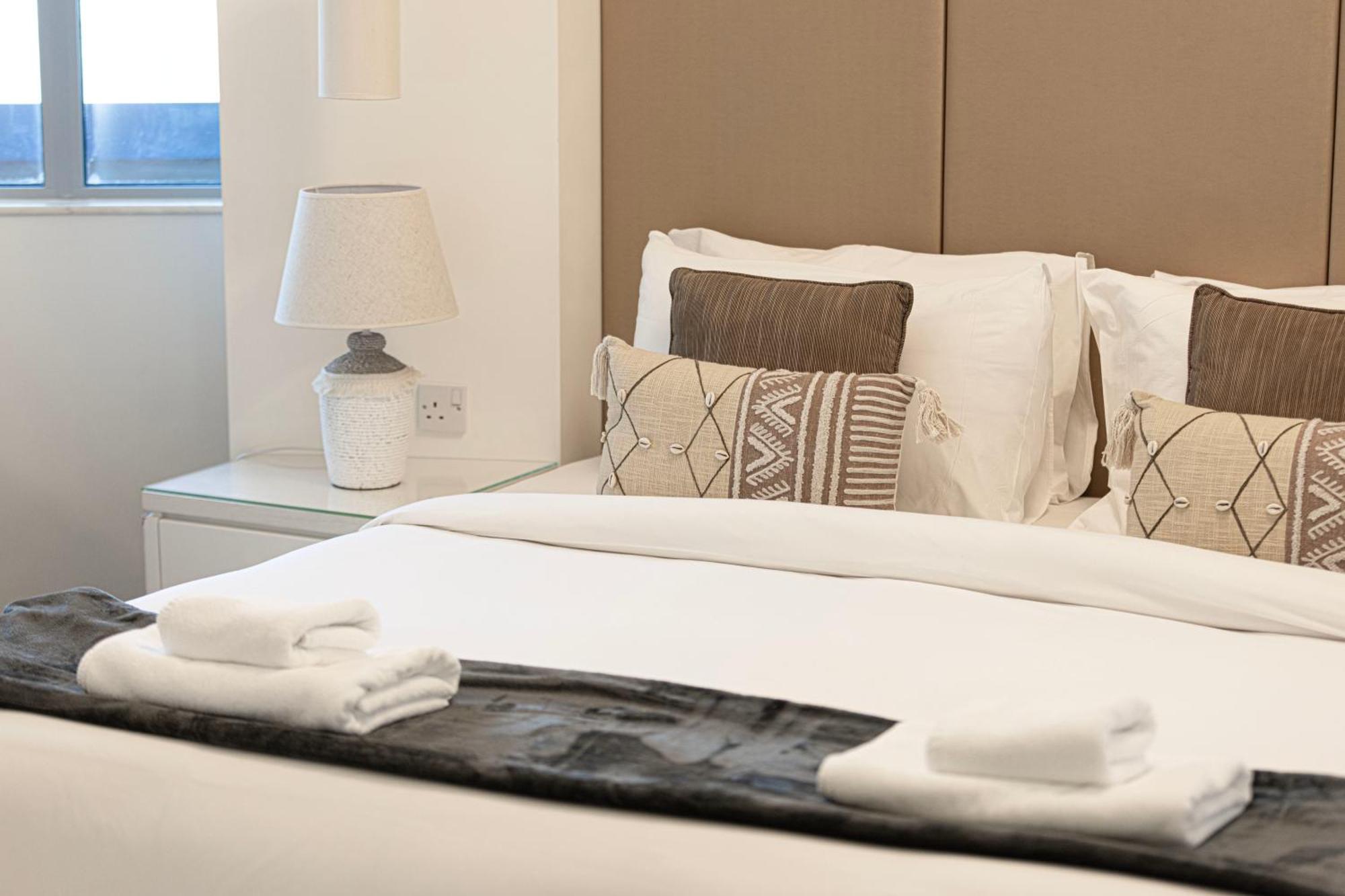 Apartamento Damac Maison Mall Street 2 Bedroom Upgraded Dubái