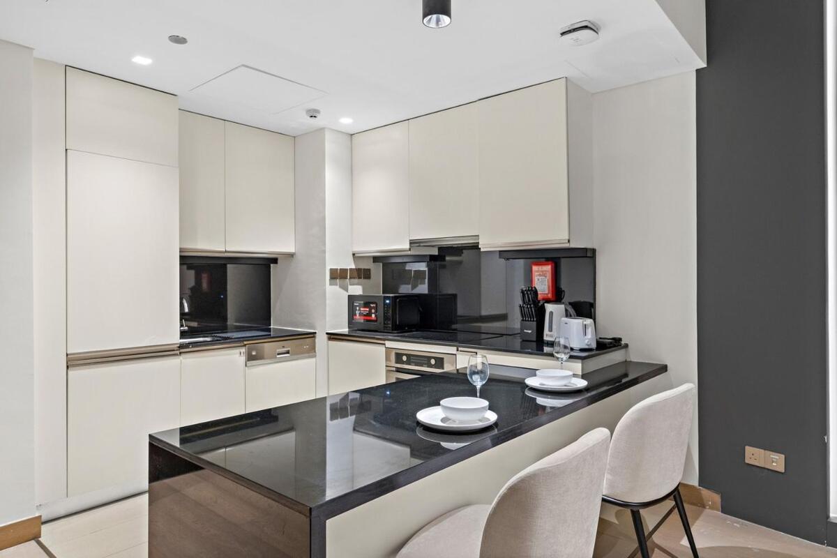 Appartement First Class 1br Stunning & Marina Views *
