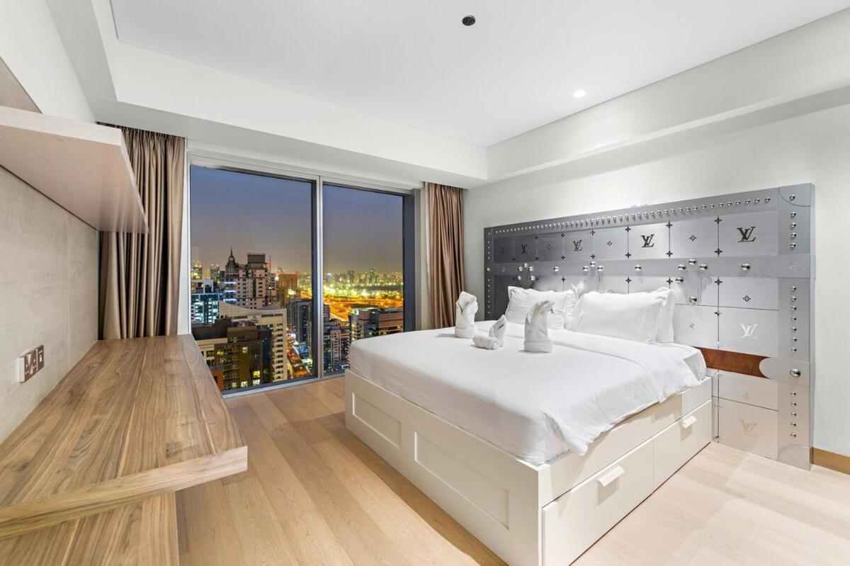 First Class 1br Stunning & Marina Views Dubaï
