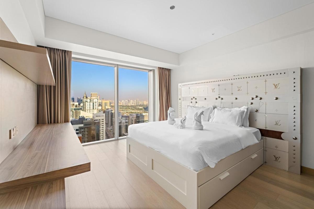 Appartement First Class 1br Stunning & Marina Views *