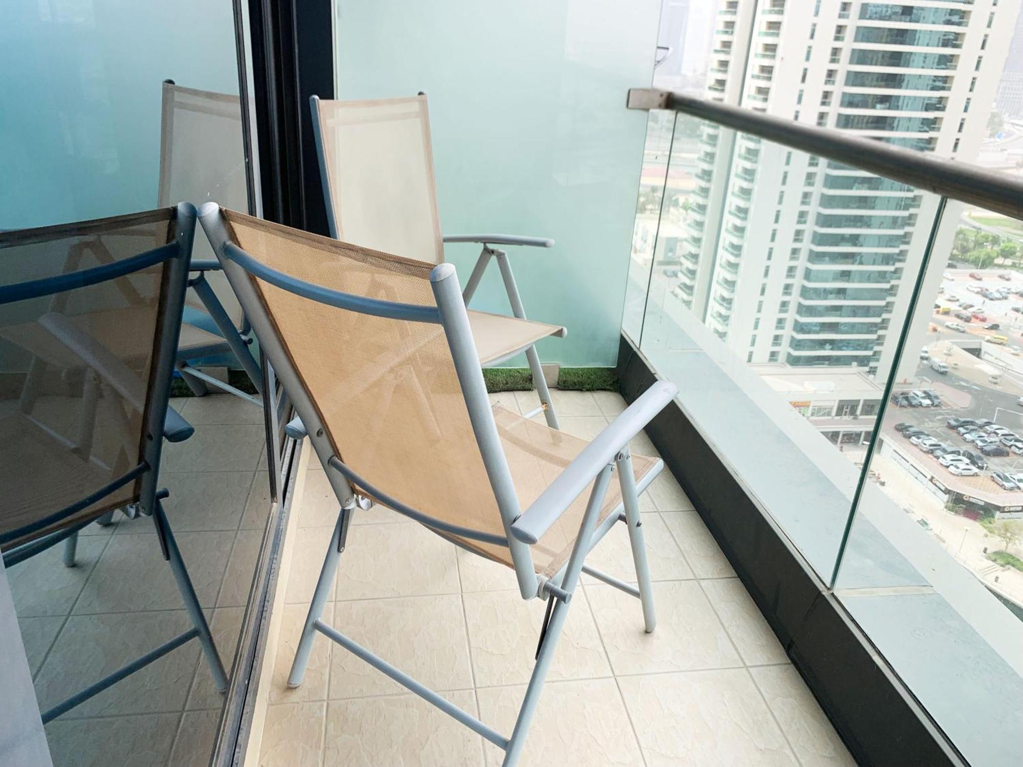Click - Jlt - 2 Bedroom & Balcony Lakes View Entire -az * Dubaï