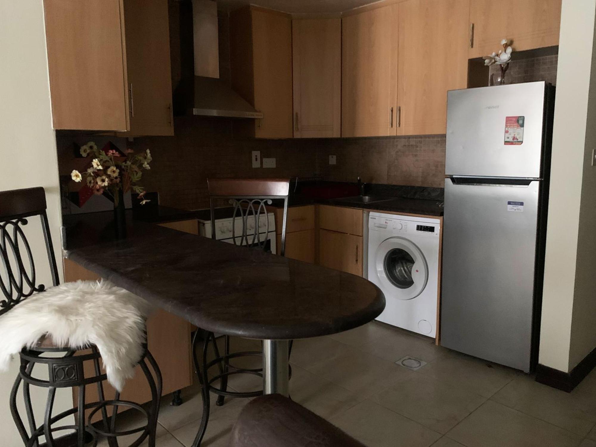 Click - Jlt - 2 Bedroom & Balcony Lakes View Entire -az Dubaï