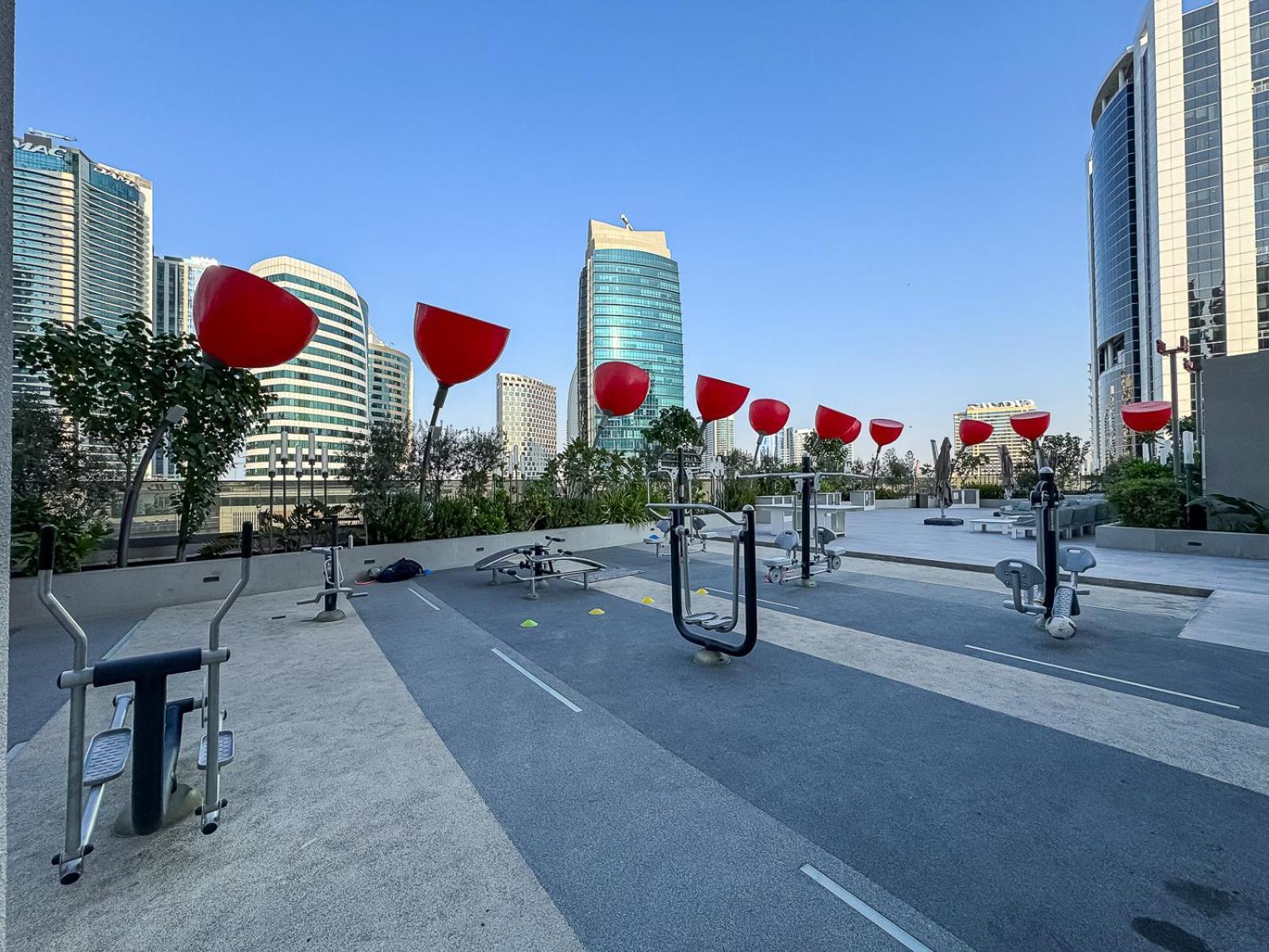 Charming With Sauna, Gym, Kid's Playground Dubaï