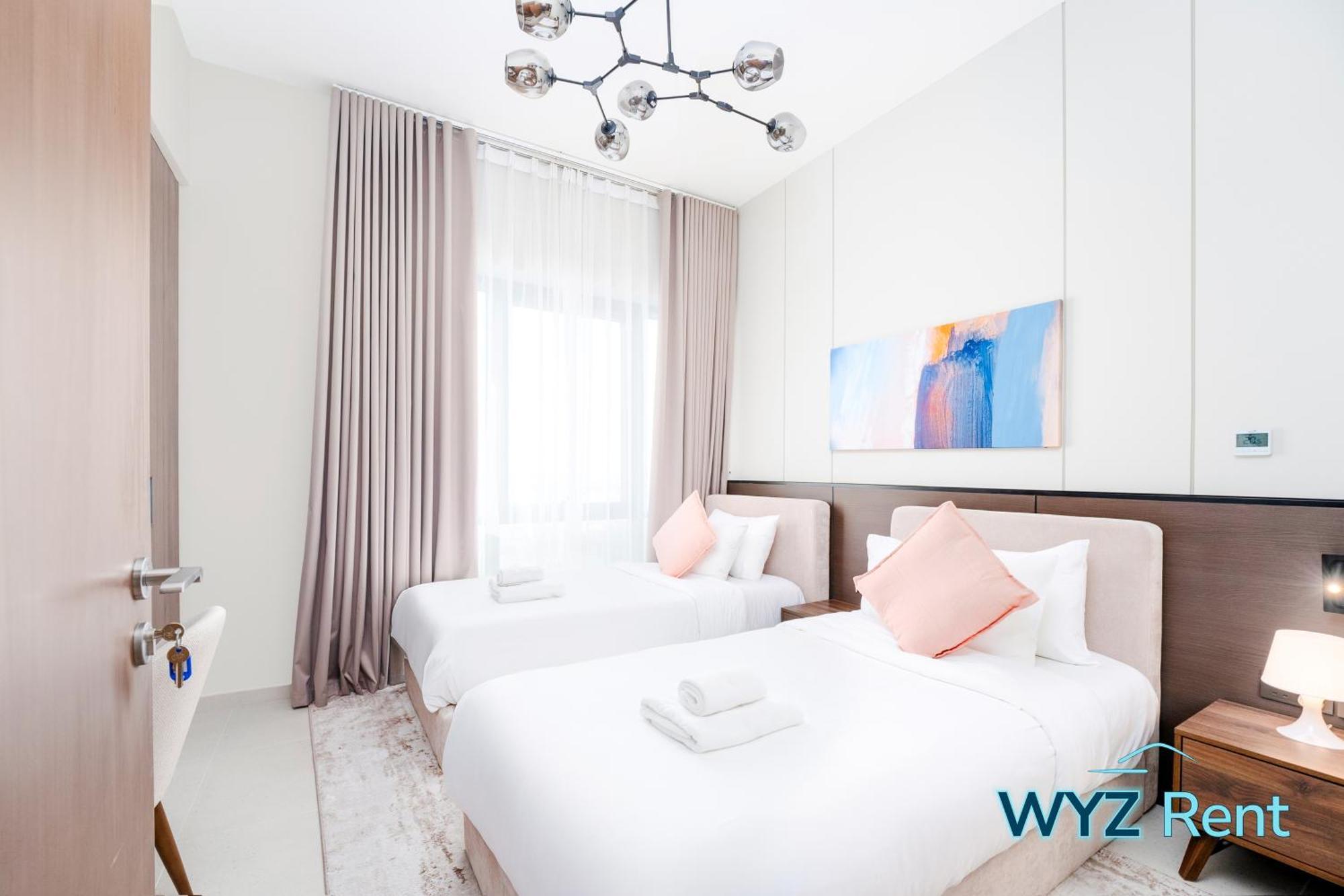 Chic 2 Bedroom In Vida Residences Creek-beach Access Appartement