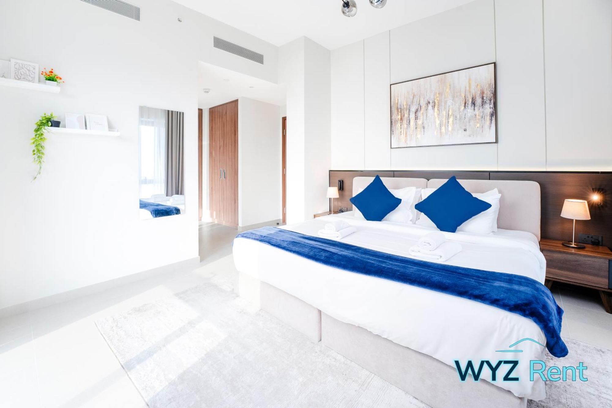 Chic 2 Bedroom In Vida Residences Creek-beach Access Appartement *
