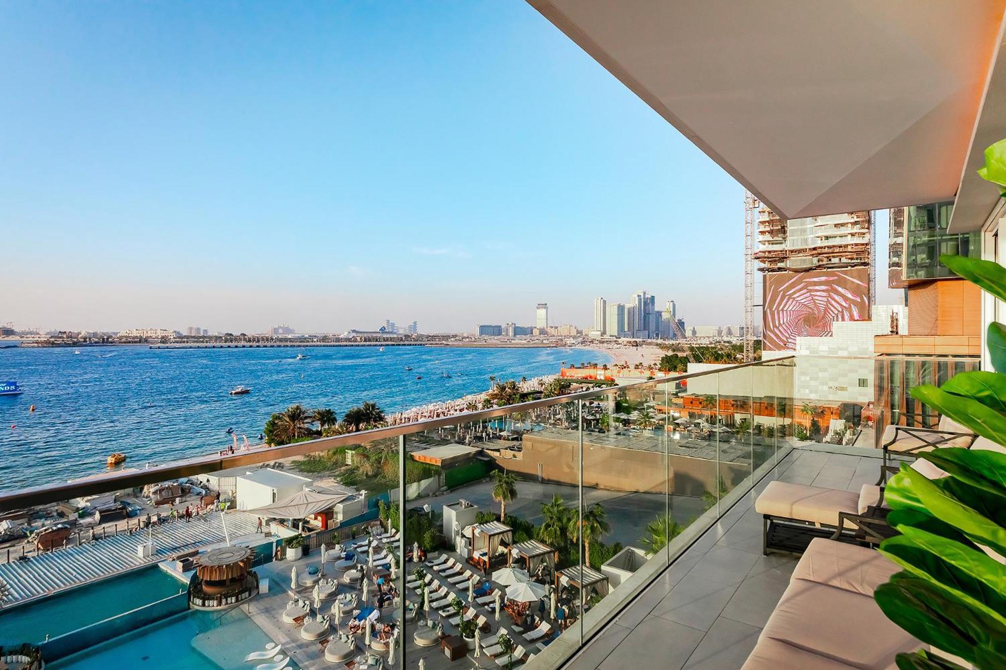Private Beach La Vie Jbr 2br By Stellium Apartamento