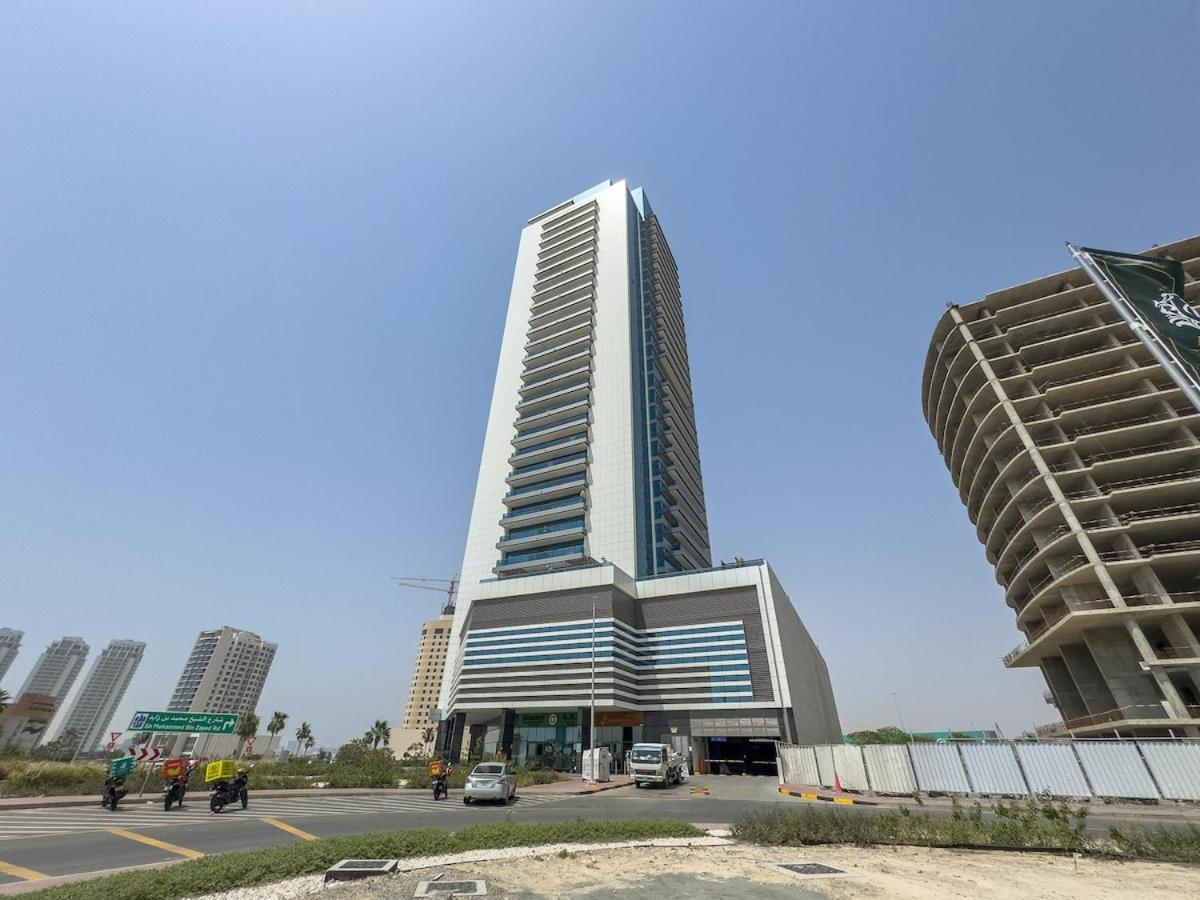 Bright And Warm 2-bedroom In Al Barsha Dubái