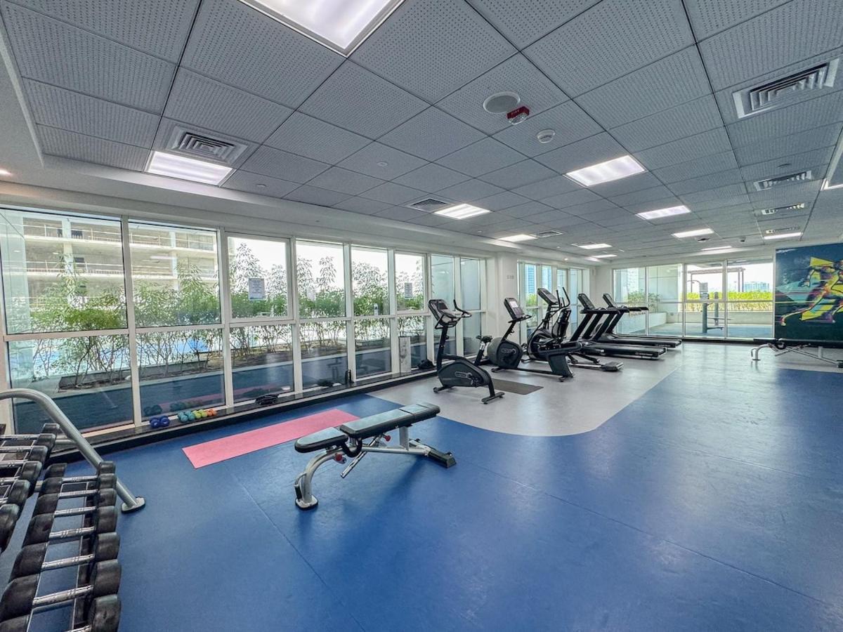 Bright And Warm 2-bedroom In Al Barsha * Dubái