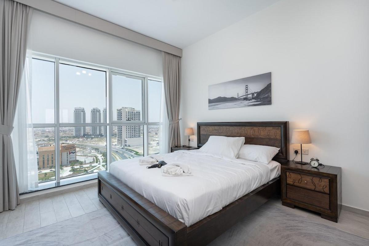 Apartamento Bright And Warm 2-bedroom In Al Barsha *