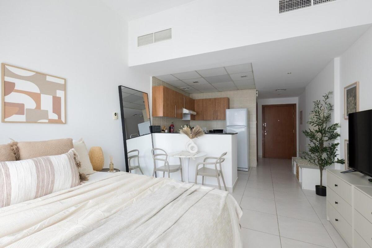 Cozy In Marina View Tower With Balcony Appartement *