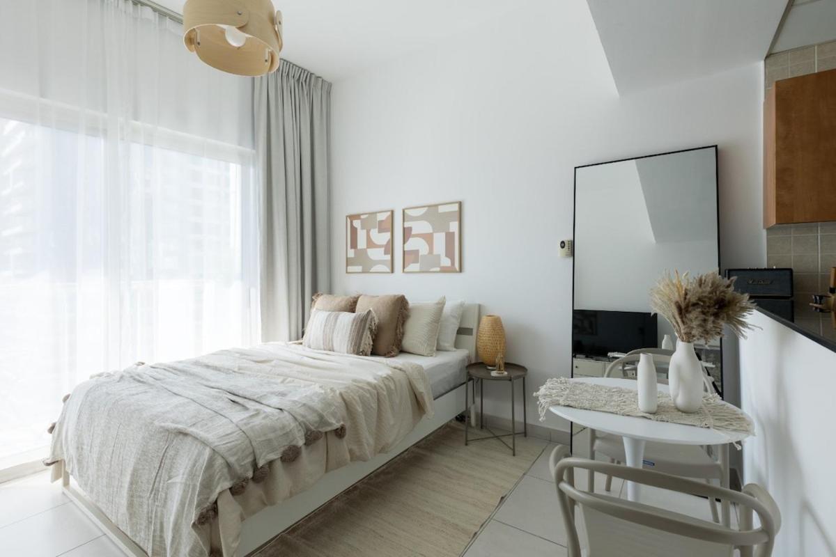 Cozy In Marina View Tower With Balcony *